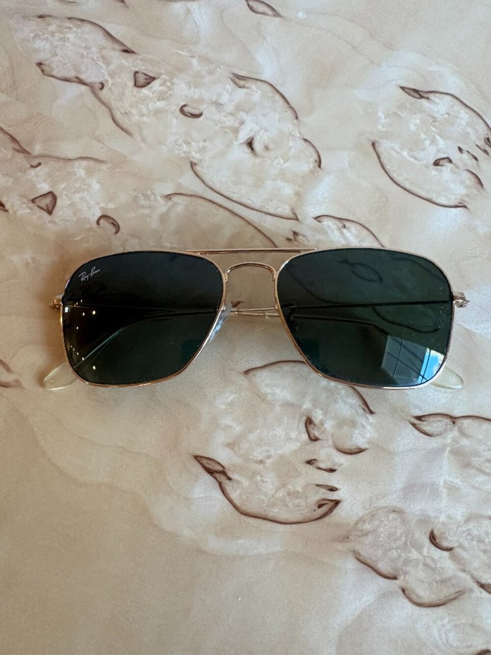 Ray-Ban Caravan Arista Gold Sunglasses w/ Case